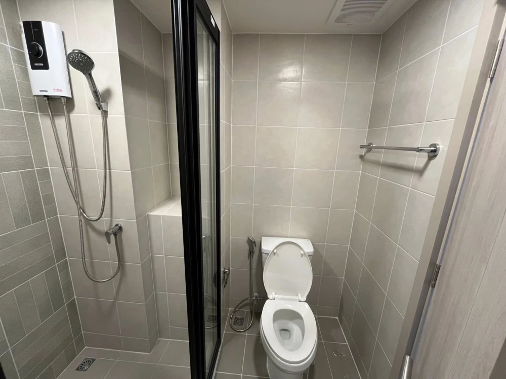 ให้เช่า ดีคอนโด ชายน์ รังสิต ห้องพร้อมอยู่ เฟอร์ เครื่องใช้ไฟฟ้าครบ มจับมาจองได้แล้ววันนี้ อย่าพลาดโอกาส