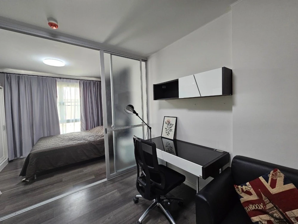 ให้เช่า ดีคอนโด แคมปัส รังสิต รีสอร์ท เฟส 1 ห้องแบบ 1 Bedroom มีบานเลื่อนกั้นส่วนห้องนั่งเล่น ราคาดี จองเลย