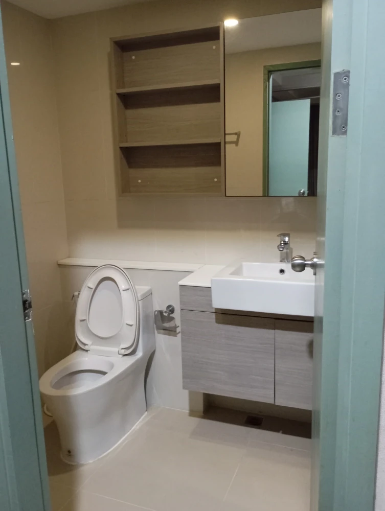 ให้เช่า ดี เมโมเรีย พหลโยธิน 8 มี 2 ห้องนอน 1 ห้องน้ำ พื้นที่ในห้องกว้างขวางอยู่สบาย ย้ายเลย อย่ารีรอ