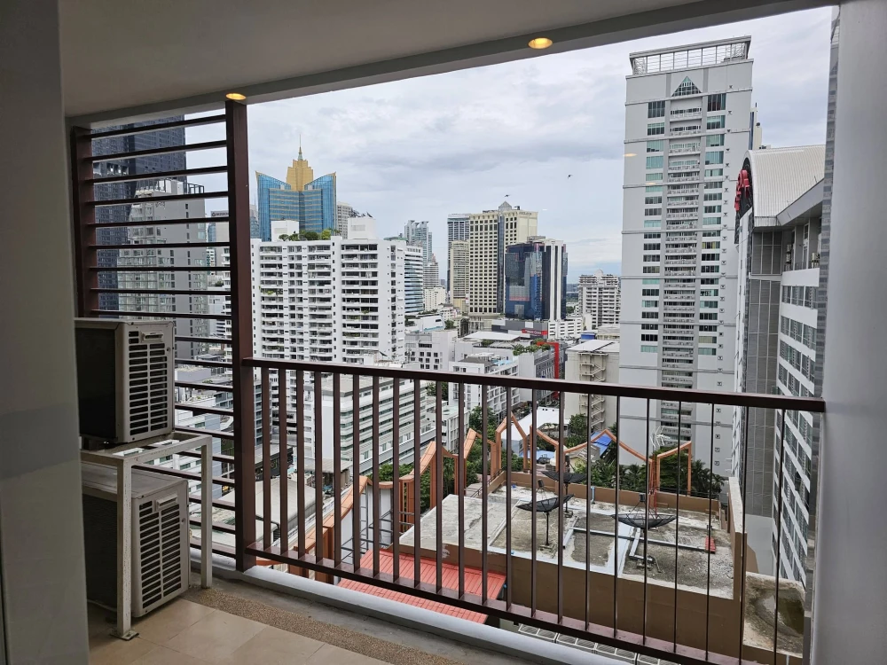 ให้เช่า ด่วน!! คอนโด 15 สุขุมวิท เรสซิเด็นซ์ ใกล้ BTS อโศก นานา เฟอร์ครบ พร้อมอยู่ พลาดไม่ได้นะคะ !!