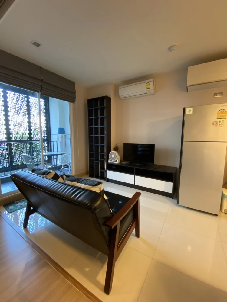 ให้เช่า!! ทรี คอนโด เอกมัย (สุขุมวิท 40) ชั้น 4 ห้องสวย เฟอร์นิเจอร์ครบ พร้อมเข้าอยู่ได้ทันที รีบจองเลย!!