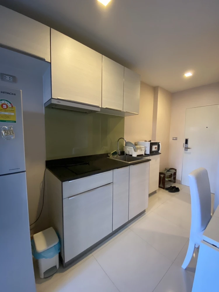 ให้เช่า!! ทรี คอนโด เอกมัย (สุขุมวิท 40) ชั้น 4 ห้องสวย เฟอร์นิเจอร์ครบ พร้อมเข้าอยู่ได้ทันที รีบจองเลย!!