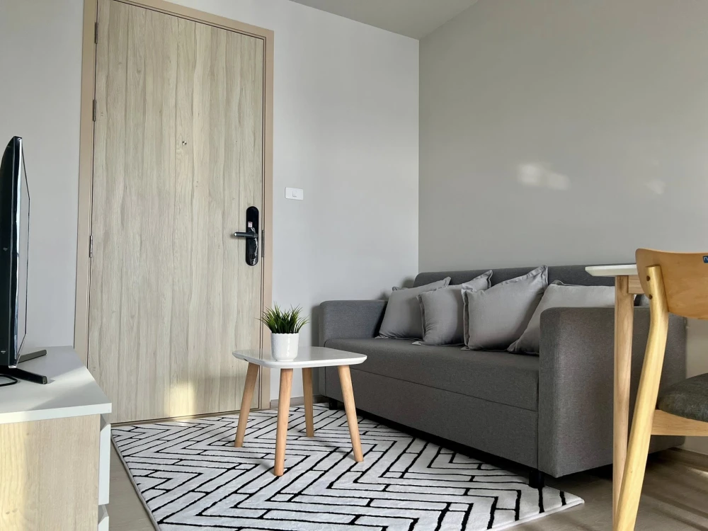 ให้เช่า นิวโน เบิล งามวงศ์วาน ห้องน่าอยู่ พร้อมเฟอร์ + เครื่องใช้ไฟฟ้าครบ จองเลย ห้ามพลาด +++