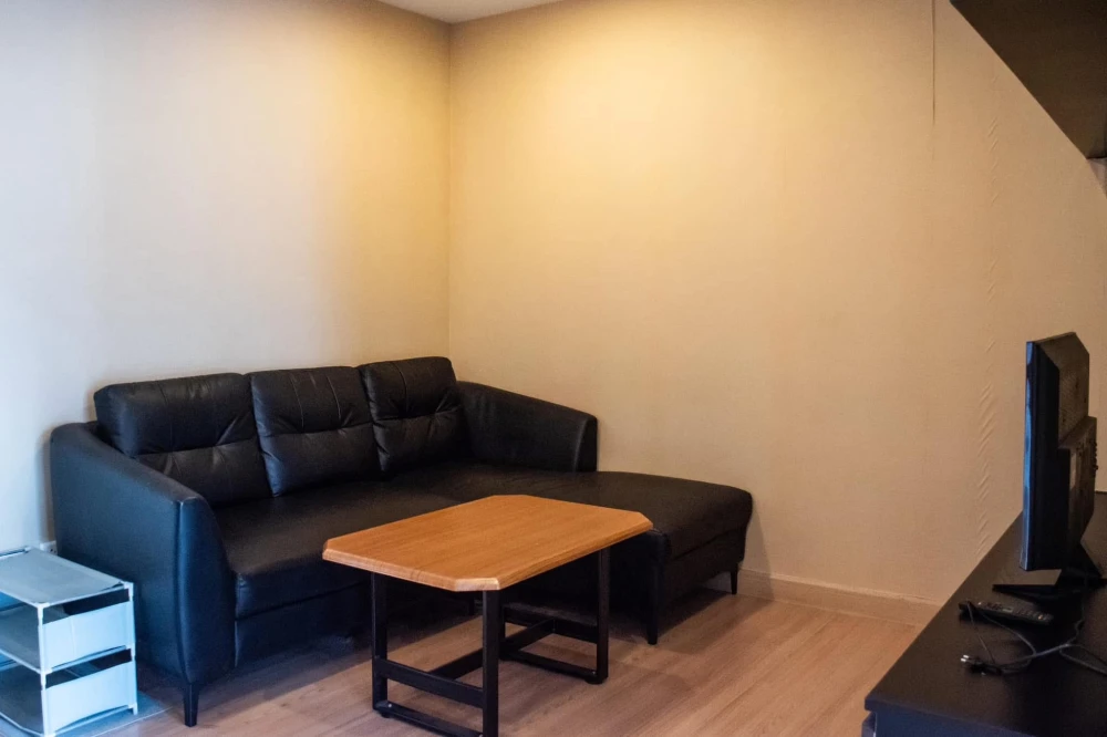 ให้เช่า นีช โมโน บางนา ตึก C ชั้น 5 ห้องมุมเป็นส่วนตัวมาก หัวนอนบิวท์อินเริ่ดๆ รีบจองเลย