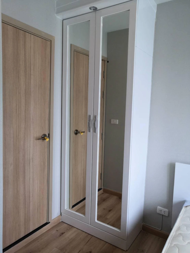 ให้เช่า บริกซ์ คอนโดมิเนียม ห้องอยู่ปีกด้านใน วิวสวน เงียบสงบ ไม่ร้อน ของใช้ในห้องครบครัน ต้องจองเลย