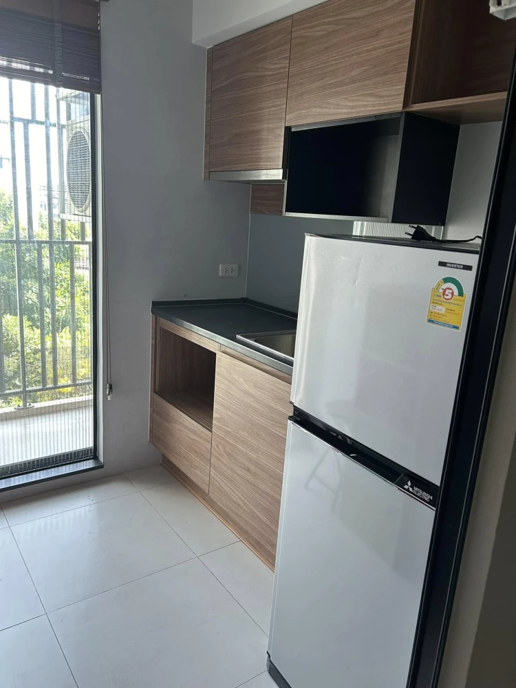 ให้เช่า บริกซ์ คอนโดมิเนียม ห้องอยู่ปีกด้านใน วิวสวน เงียบสงบ ไม่ร้อน ของใช้ในห้องครบครัน ต้องจองเลย