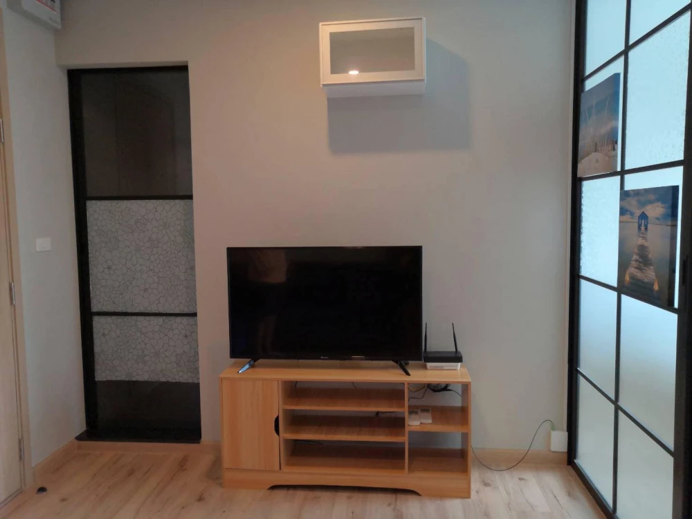 ให้เช่า บริกซ์ คอนโดมิเนียม ห้องอยู่ปีกด้านใน วิวสวน เงียบสงบ ไม่ร้อน ของใช้ในห้องครบครัน ต้องจองเลย