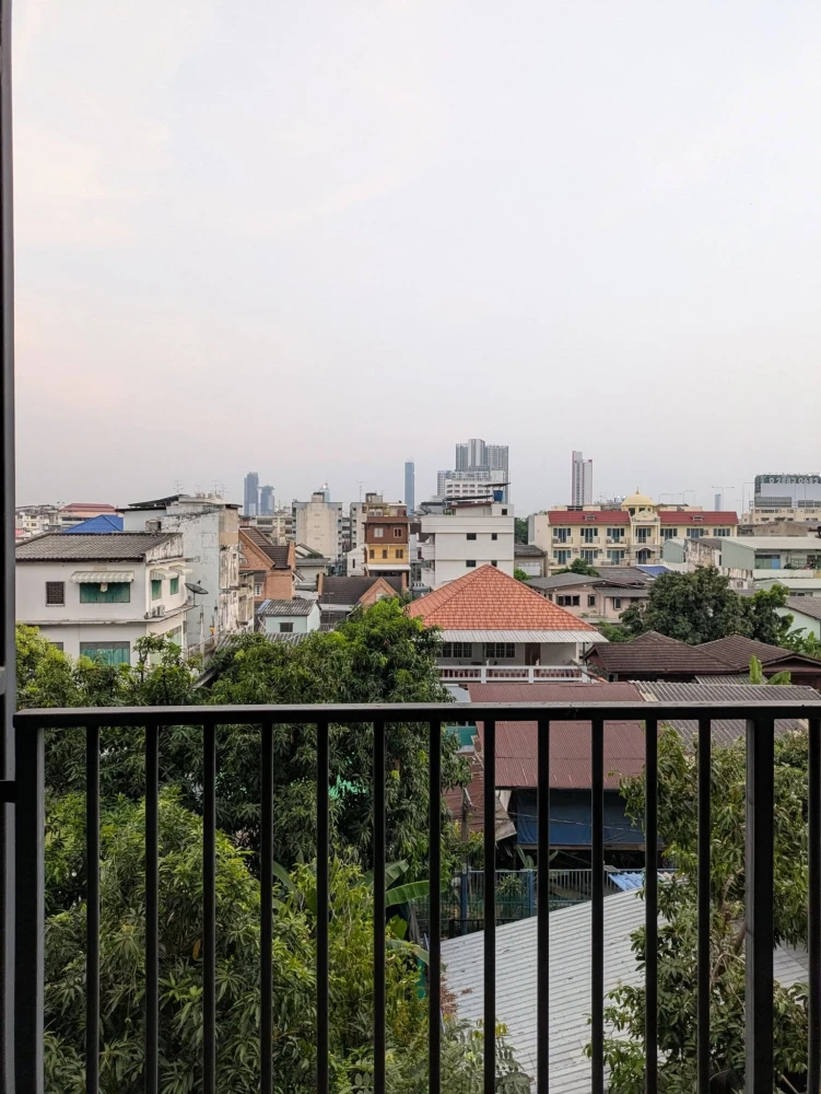 ให้เช่า บลอสซั่ม คอนโด แอท สาทร–เจริญราษฎร์ ห้องสวย ทำเลดี สนใจทักนัดชมได้เลย