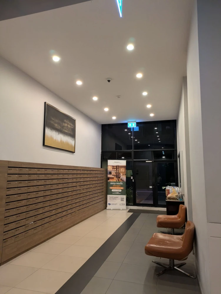 ให้เช่า บลอสซั่ม คอนโด แอท สาทร–เจริญราษฎร์ ห้องสวย ทำเลดี สนใจทักนัดชมได้เลย