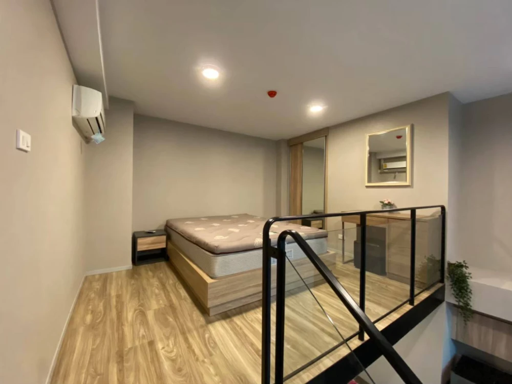 ให้เช่า บลอสซั่ม คอนโด แอท สาทร-เจริญราษฎร์  Duplex ห้องสวย น่าอยู่!!