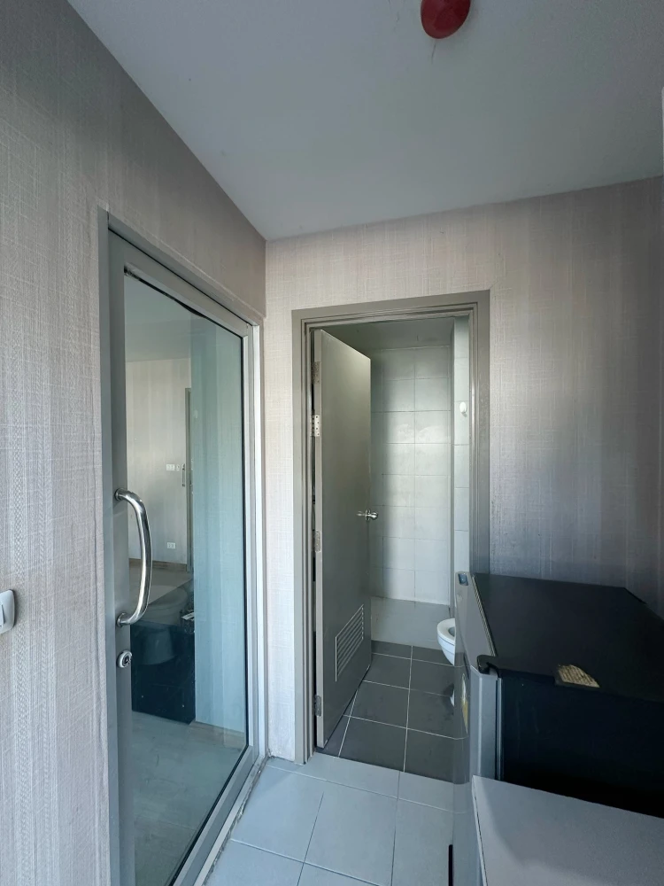 ให้เช่า บี คอนโด พหลโยธิน มีเครื่องใช้ไฟฟ้าครบครันหิ้วกระเป๋าเข้าอยู่ได้เลย