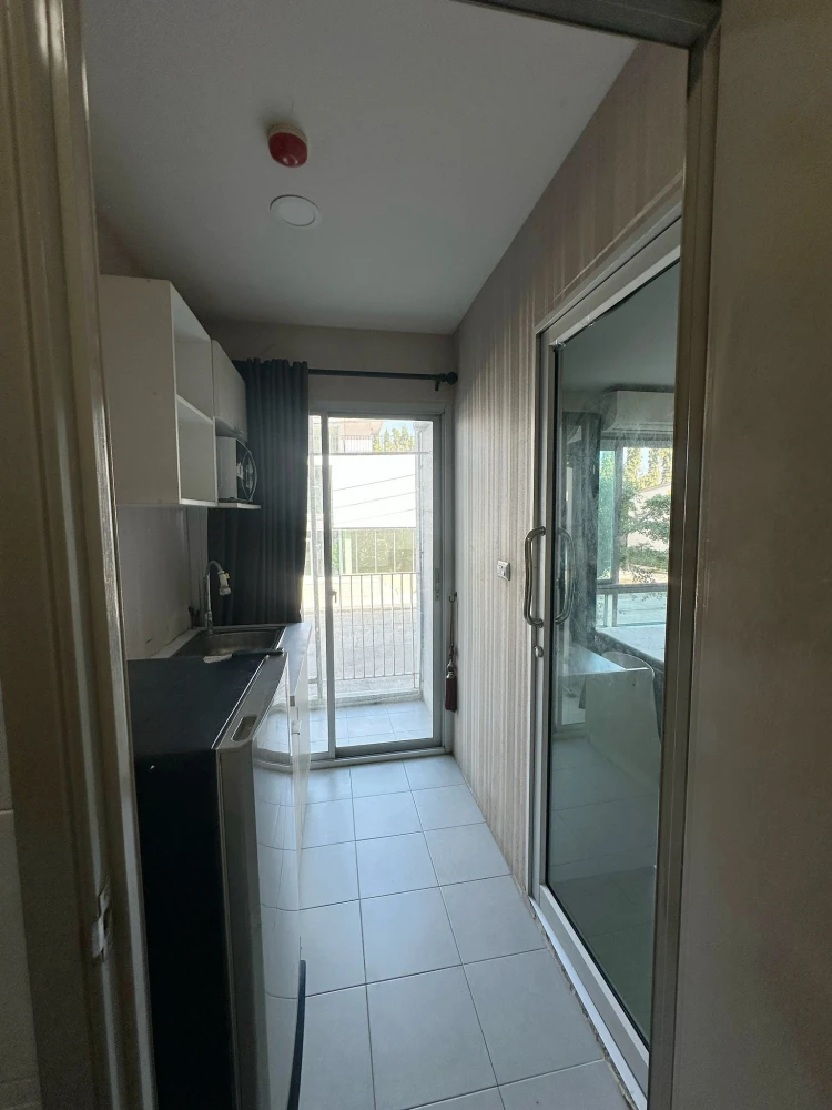 ให้เช่า บี คอนโด พหลโยธิน มีเครื่องใช้ไฟฟ้าครบครันหิ้วกระเป๋าเข้าอยู่ได้เลย