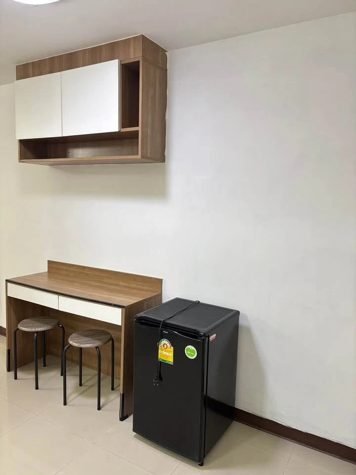 ให้เช่า บูทีค รัชดา 17 ห้องริม มีระเบียง เฟอร์นิเจอร์ครบ ตกแต่งแล้วพร้อมเข้าอยู่ได้เลย