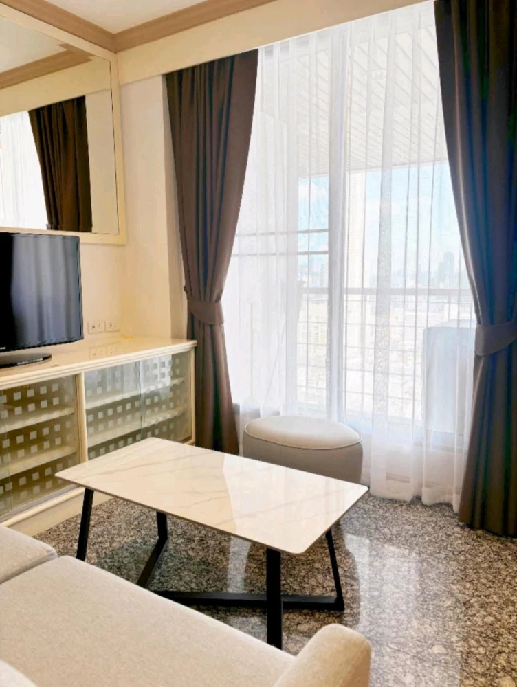 ให้เช่า ปทุมวัน รีสอร์ท 2 ห้องนอน .เพดานสูงโปร่ง โล่ง วิวสวยไม่มีตึกบัง สนใจจองเลย