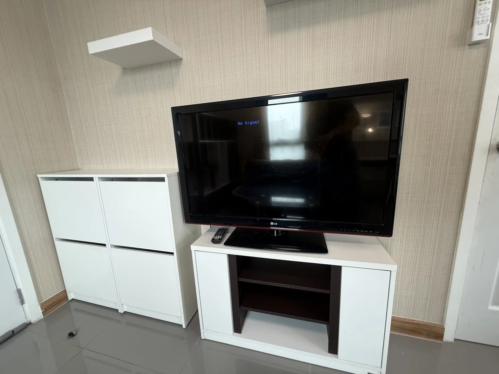 ให้เช่า พลัมคอนโด พหลโยธิน 89 เฟส 4 ห้องโทนอบอุ่น สไตล์ Modern Contemporary มีหน้าต่างหลายจุด รับแสงธรรมชาติ บรรยากาศโปร่งสบาย