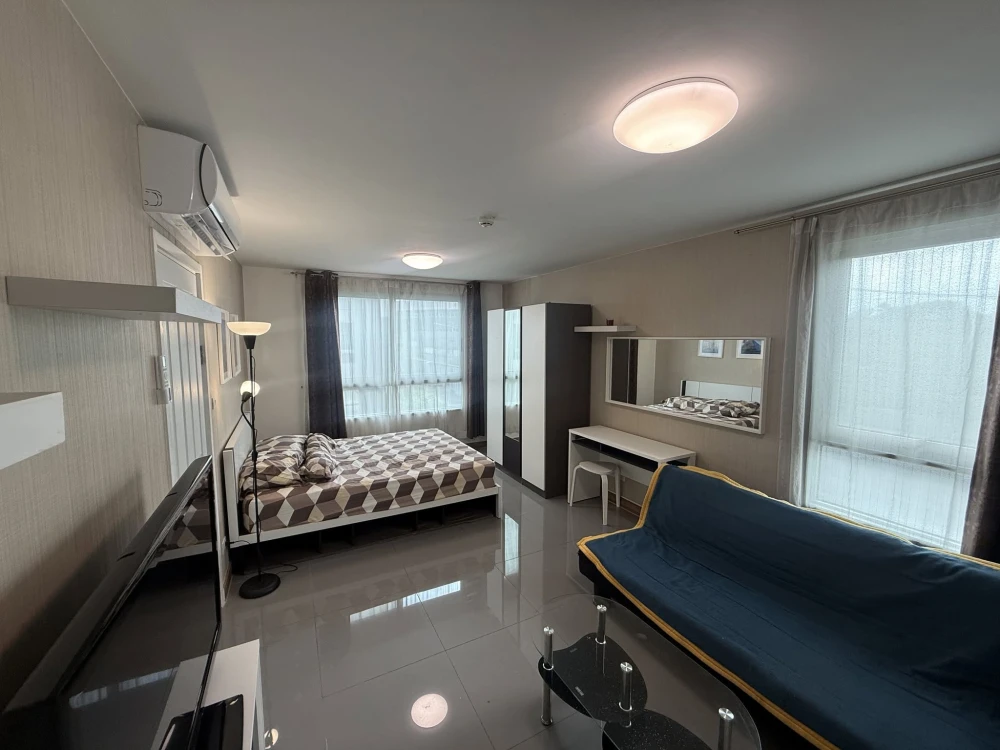 ให้เช่า พลัมคอนโด พหลโยธิน 89 เฟส 4 ห้องโทนอบอุ่น สไตล์ Modern Contemporary มีหน้าต่างหลายจุด รับแสงธรรมชาติ บรรยากาศโปร่งสบาย