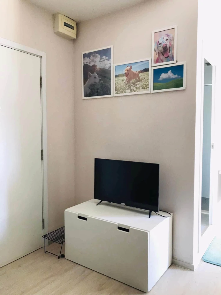 ให้เช่า พลัมคอนโด พาร์ค รังสิต เฟส 2 วิวนอก (สนาม golf) พื้นที่ห้องโล่ง เพราะเน้นเฟอนิเจอร์พับเก็บได้ และเฟอร์นิเจอร์ลอยติดผนัง