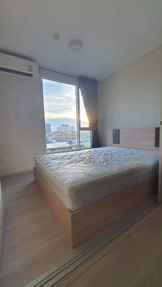 For rent: Plum Condo Ramkhamhaeng 60 Interchange, Building D, 7th floor. Unobstructed view, next to the fire escape (only one neighboring unit).
