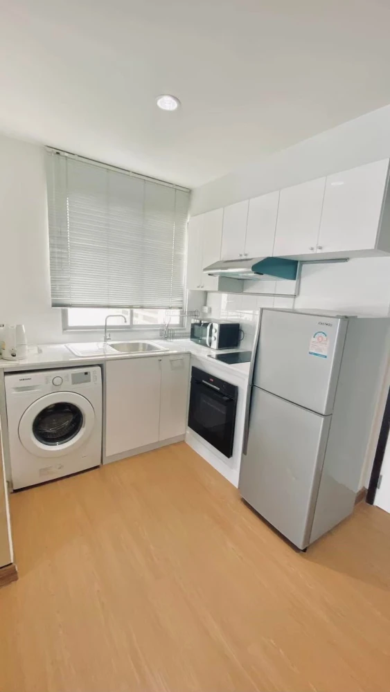 ให้เช่า พลัส 38 ฮิป ห้องตกแต่งเรียบง่ายแต่ดูดีและครบครัน ห้องสว่างสะอาดเรียบร้อยมากเวอร์ รีบจองเลย