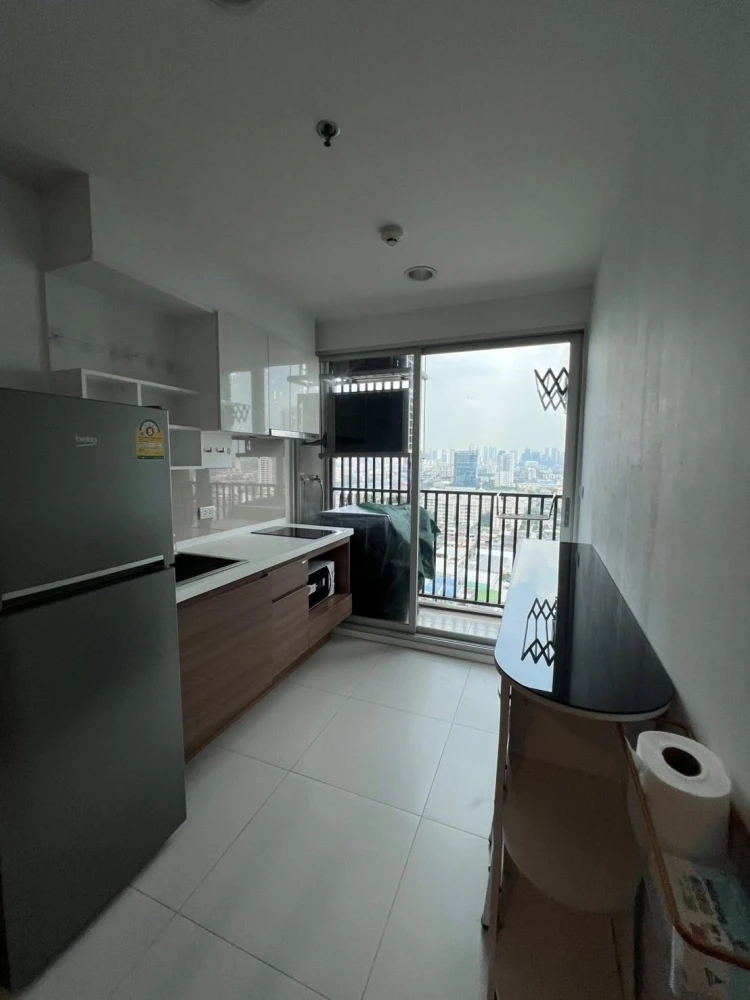 ให้เช่า ฟิวส์ จันทร์-สาทร ห้องพร้อมอยู่ ห้องกว้างขวางพร้อมอยู่ ชั้นสูง จองเลย