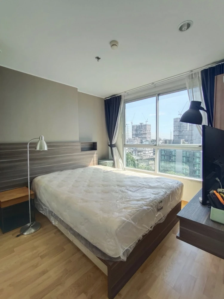 ให้เช่า ยู ไลท์ เรสซิเดนซ์ (พัฒนาการ - ทองหล่อ) เฟอร์นิเจอร์ครบ เครื่องใช้ไฟฟ้าพร้อม พร้อมหิ้วกระเป๋าเข้าได้เลย