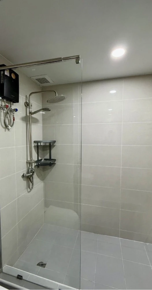 ให้เช่า รัชดา ออร์คิด ระเบียงกว้าง วิวเมืองเปิดโล่ง อากาศถ่ายเทดี ตกแต่งสไตล์เรียบง่าย เฟอร์นิเจอร์ครบ พร้อมเข้าอยู่