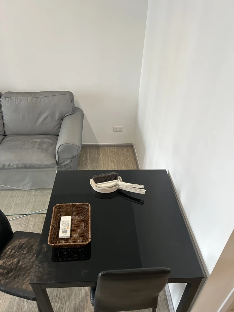 ให้เช่า รีช พหลโยธิน 52 ตึก D ชั้น 7 พร้อมเฟอร์นิเจอร์ครบเซต แบบนี้ต้องจอง