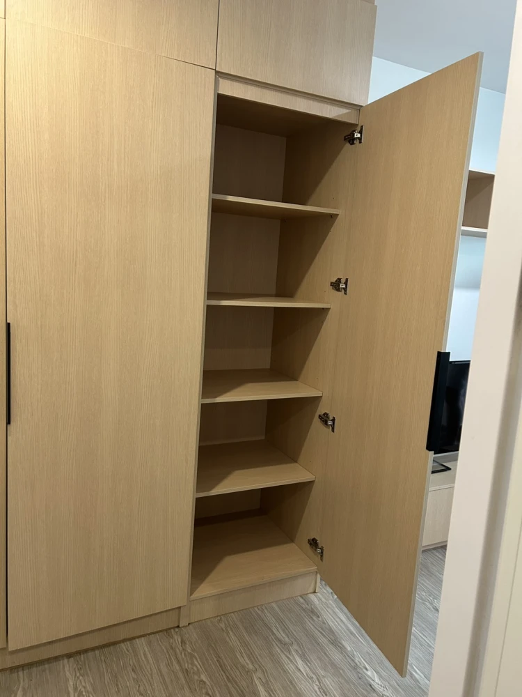 ให้เช่า รีช พหลโยธิน 52 ตึก D ชั้น 7 พร้อมเฟอร์นิเจอร์ครบเซต แบบนี้ต้องจอง