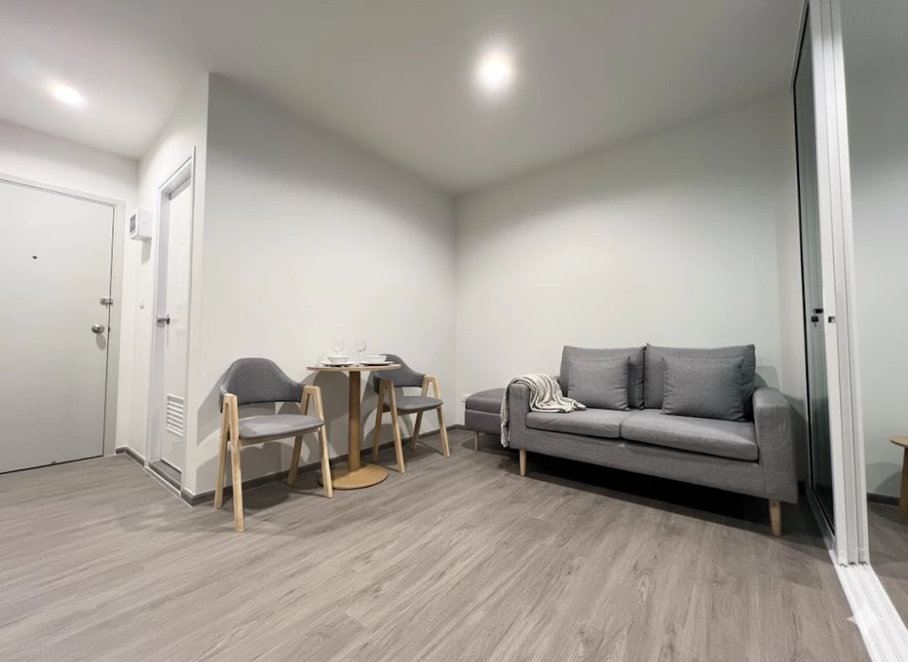 ให้เช่า รีเจนท์โฮม บางนา ชั้น 18 วิวโล่ง โปร่งสบาย   ตกแต่งครบ พร้อมเฟอร์นิเจอร์ + เครื่องใช้ไฟฟ้าครบชุด จองเลย