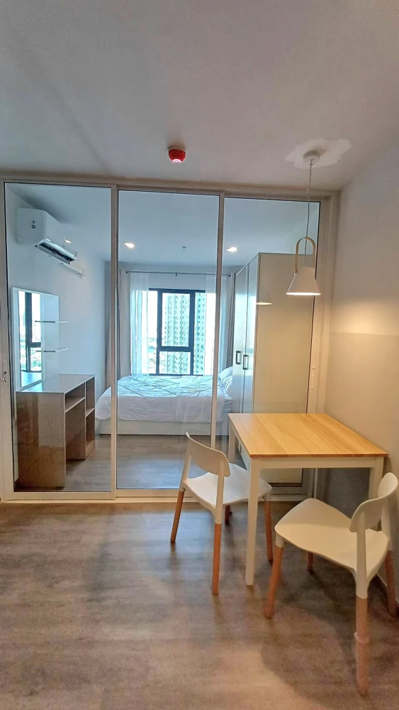 ให้เช่า รีเจ้นท์โฮม วุฒากาศ ชั้น 28 ห้องวิวเทพ กั้นห้องนอน ห้องครัวอย่างดี พลาดแล้วจะเสียดาย