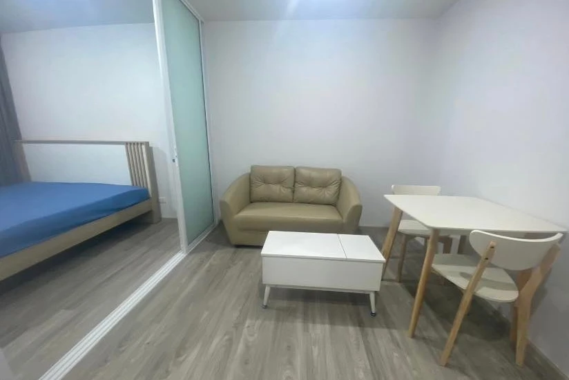 For rent: Regent Home Bangna. Well-partitioned rooms with defined zones. Affordable price. Book today! Don't miss this opportunity.