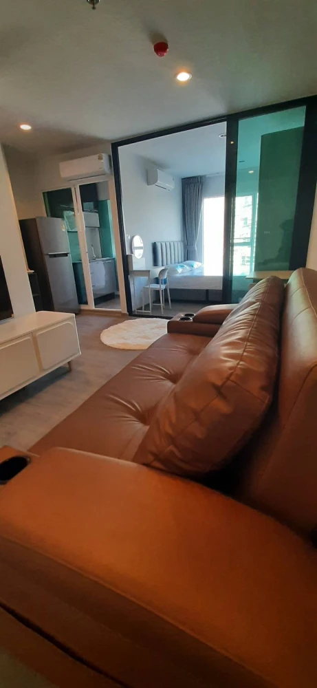 ให้เช่า รีเจ้นท์ โฮม บางนา เป็นห้องมุมแปลนห้องโล่งกว้างเงียบมีความเป็นส่วนตัวเย็นลมผ่านตลอด จองเลย