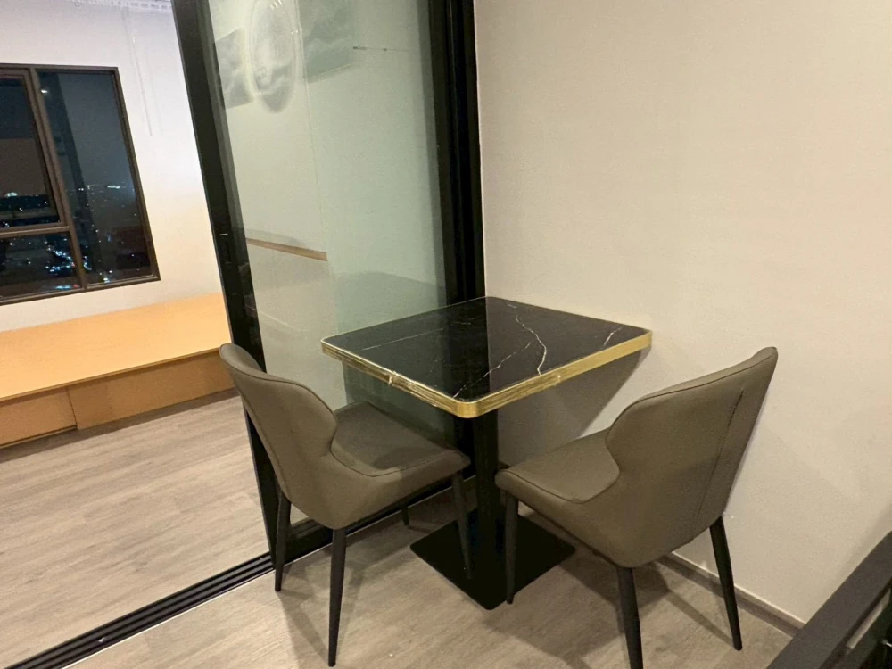 ให้เช่า รีเจ้นท์ โฮม วุฒากาศ ชั้นสูง วิวสวย ห้องตกแต่งเฟอร์นิเจอร์ Built-in มีกระจกกั้นห้อง รีบจองเลย