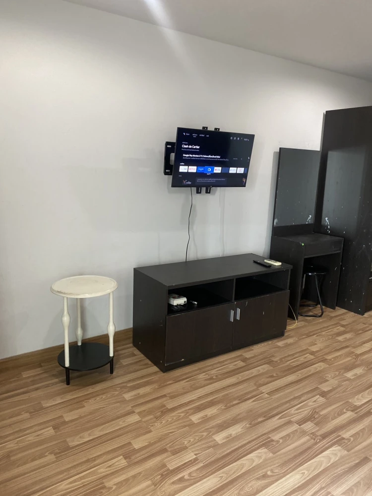 ให้เช่า รีเจ้นท์ โฮม 12 ลาดพร้าว 41 ห้องพร้อมอยู่ มีเตียงใหญ่นอนสบายมาก ครบ จบ ที่เดียว จองเลยยย