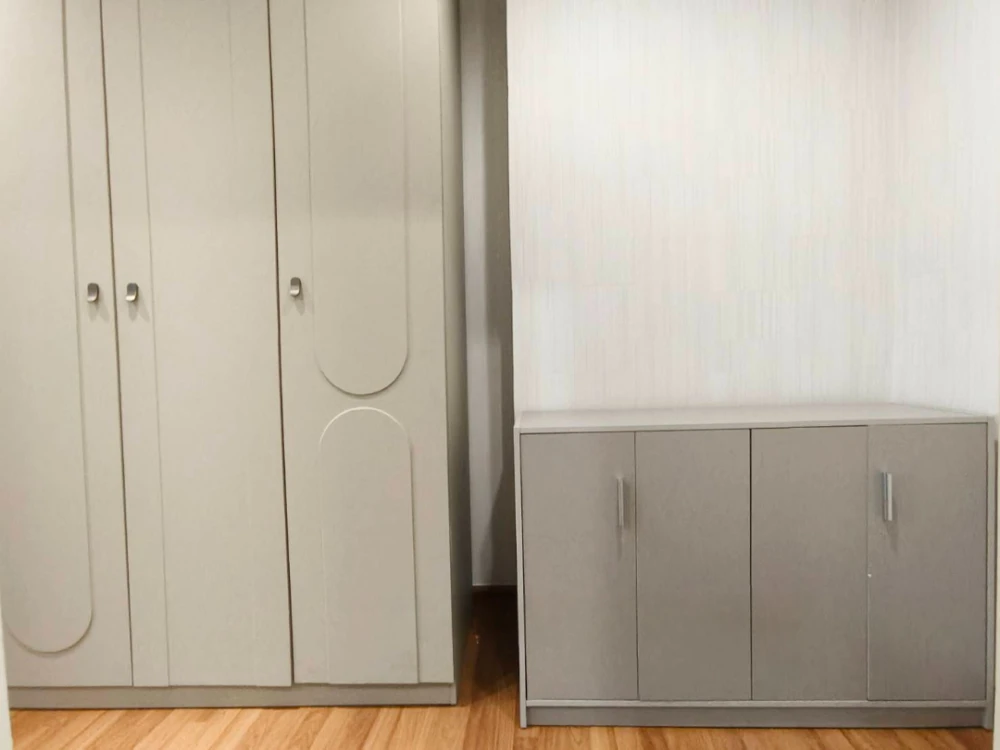 ให้เช่า รีเจ้นท์ โฮม 18 แจ้งวัฒนะ-หลักสี่ อาคาร F ชั้น 5 วิวสระสวยๆสดชื่น ตกแต่งวอลเปเปอร์ กั้นเป็นสัดส่วน ห้ามพลาด