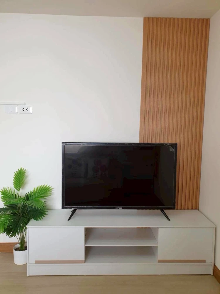 ให้เช่า ลุมพินีเซ็นเตอร์ นวมินทร์ แต่งครบสไตล์ Minimal Muji อบอุ่นเหมือนบ้าน เน้นงานไม้และความโปร่งสบาย ให้ความรู้สึกผ่อนคลายทุกครั้งที่กลับห้อง