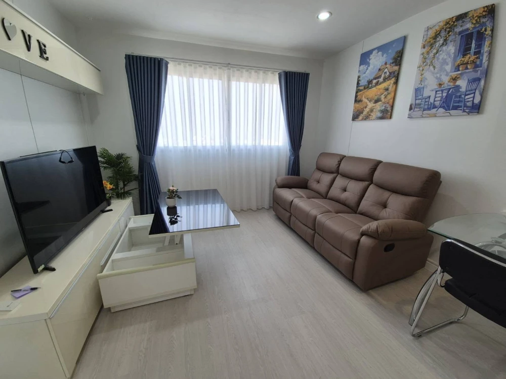 ให้เช่า ลุมพินี คอนโดทาวน์ พัทยาเหนือ สุขุมวิท ห้องน่าอยู่ เฟอร์พร้อม ราคาสบายกระเป๋k จองลเย ก่อนพลาด!!!