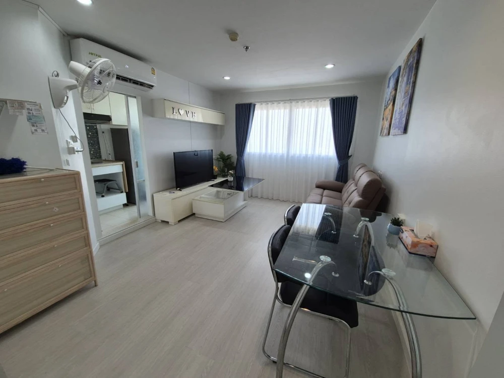 ให้เช่า ลุมพินี คอนโดทาวน์ พัทยาเหนือ สุขุมวิท ห้องน่าอยู่ เฟอร์พร้อม ราคาสบายกระเป๋k จองลเย ก่อนพลาด!!!