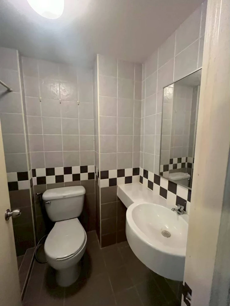 ให้เช่า ลุมพินี คอนโดทาวน์ รัตนาธิเบศร์ ห้องน่าอยู่ พร้อมเฟอร์ + เครื่องใช้ไฟฟ้าครบ จองเลย ห้ามพลาด +++