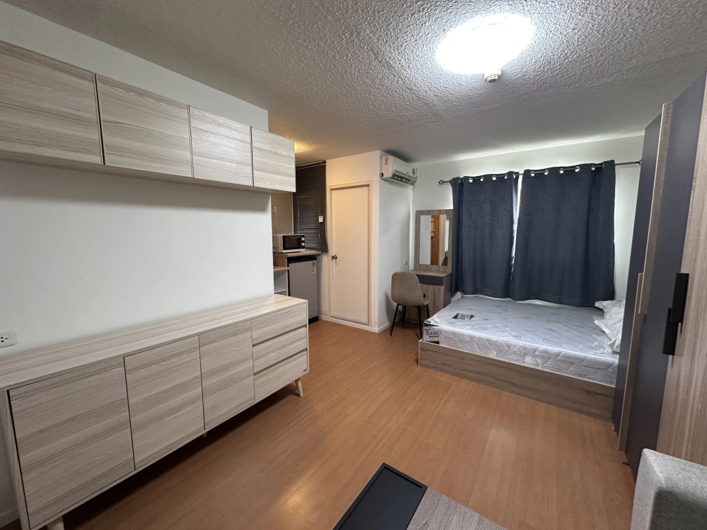 ให้เช่า ลุมพินี คอนโดทาวน์ ร่มเกล้า-สุวรรณภูมิ ห้องน่าอยู่ เฟอร์ครบ + เครื่องใช้ไฟฟ้าพร้อม จองเลย