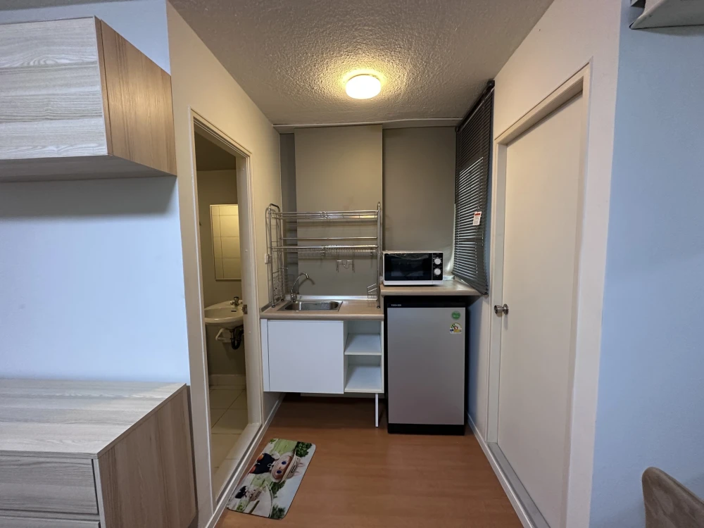 ให้เช่า ลุมพินี คอนโดทาวน์ ร่มเกล้า-สุวรรณภูมิ ห้องน่าอยู่ เฟอร์ครบ + เครื่องใช้ไฟฟ้าพร้อม จองเลย