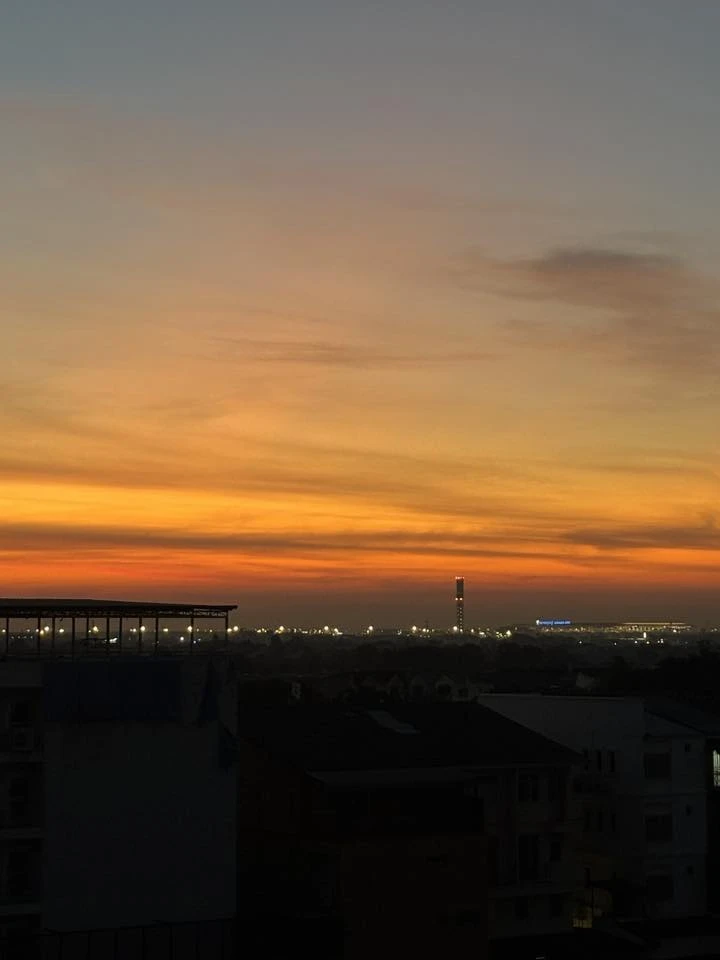 ให้เช่า ลุมพินี วิลล์ อ่อนนุช - ลาดกระบัง แดดเช้า บ่ายไม่ร้อน นอนสบาย ประหยัดไฟ วิวสระว่ายน้ำ บรรยากาศเงียบสงบ ห้ามพลาด