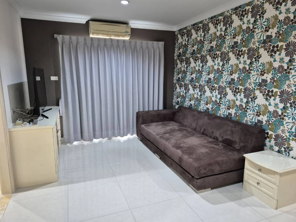 ให้เช่า ลุมพินี สวีท ปิ่นเกล้า ห้องพร้อมอยู่ เฟอร์พร้อม รีบจองเลย+++