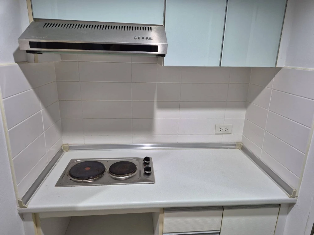 ให้เช่า ลุมพินี สวีท ปิ่นเกล้า ห้องพร้อมอยู่ เฟอร์พร้อม รีบจองเลย+++