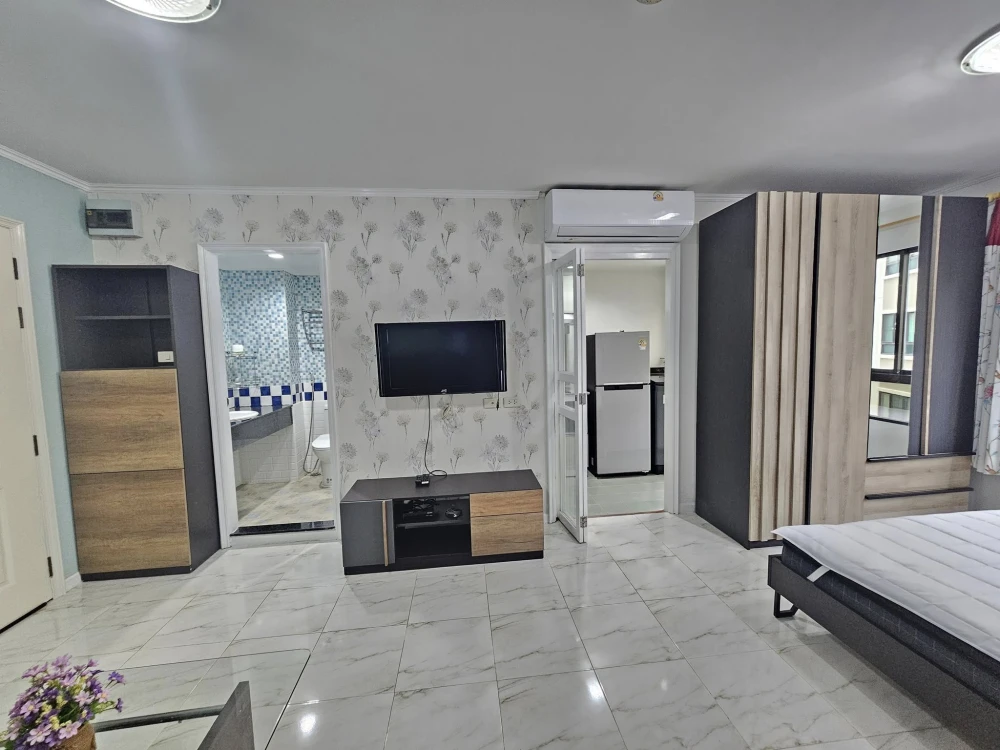 ให้เช่า ลุมพินี เพลส นราธิวาสราชนครินทร์ ติด BRT นราราม3  พร้อมอยู่ (ห้องตรงปก) จอดรถฟรี!