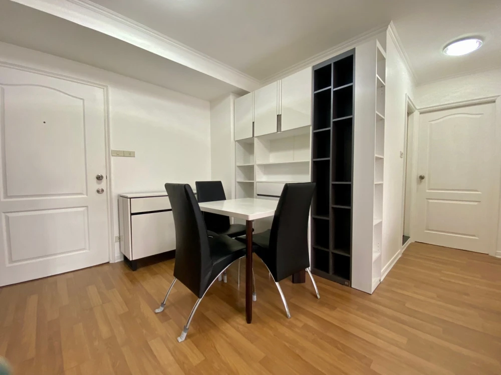 ให้เช่า ลุมพินี เพลส นราธิวาส 24 ห้องกว้างพร้อมอยู่ เฟอร์พร้อม อยู่สบาย ชั้นไม่สูง จองเลย