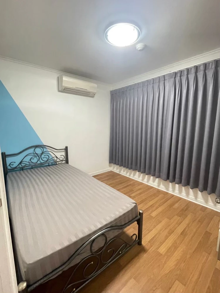 ให้เช่า ลุมพินี เพลส นราธิวาส 24 ห้องกว้างพร้อมอยู่ เฟอร์พร้อม อยู่สบาย ชั้นไม่สูง จองเลย