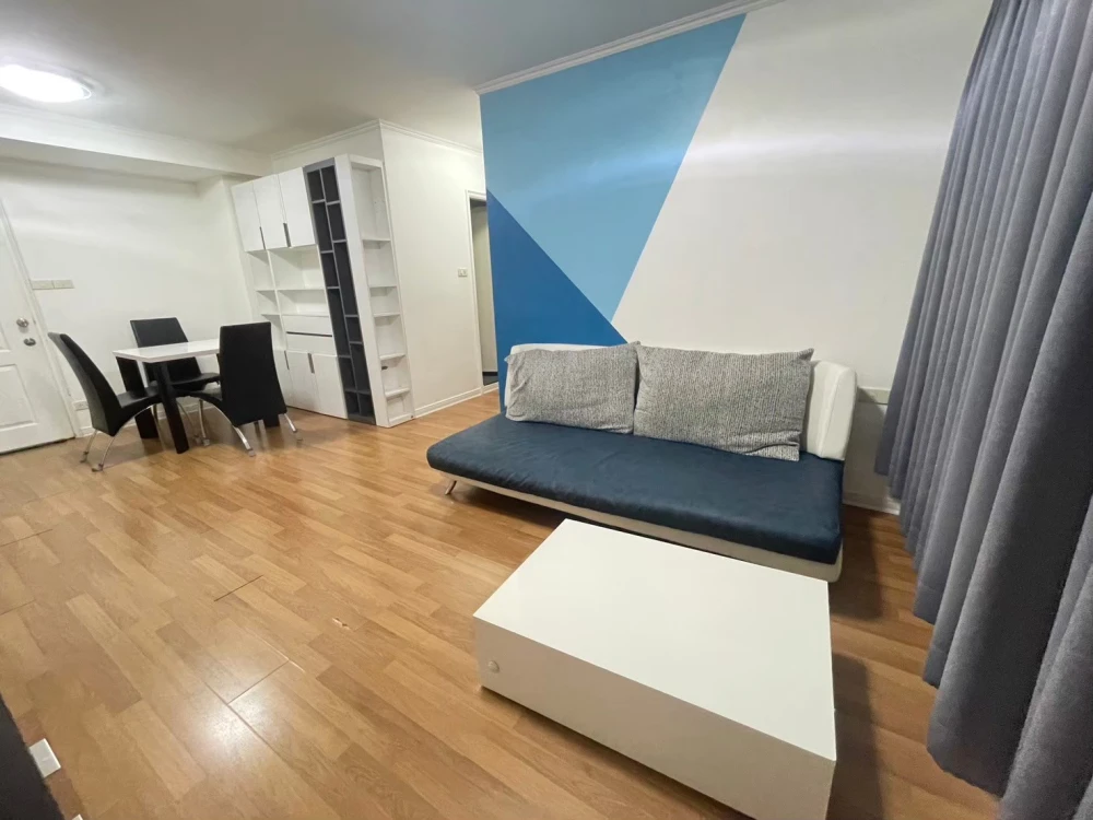 ให้เช่า ลุมพินี เพลส นราธิวาส 24 ห้องกว้างพร้อมอยู่ เฟอร์พร้อม อยู่สบาย ชั้นไม่สูง จองเลย