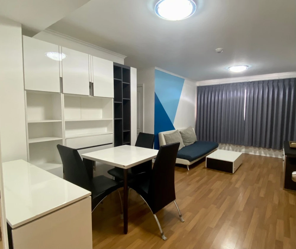 ให้เช่า ลุมพินี เพลส นราธิวาส 24 ห้องกว้างพร้อมอยู่ เฟอร์พร้อม อยู่สบาย ชั้นไม่สูง จองเลย