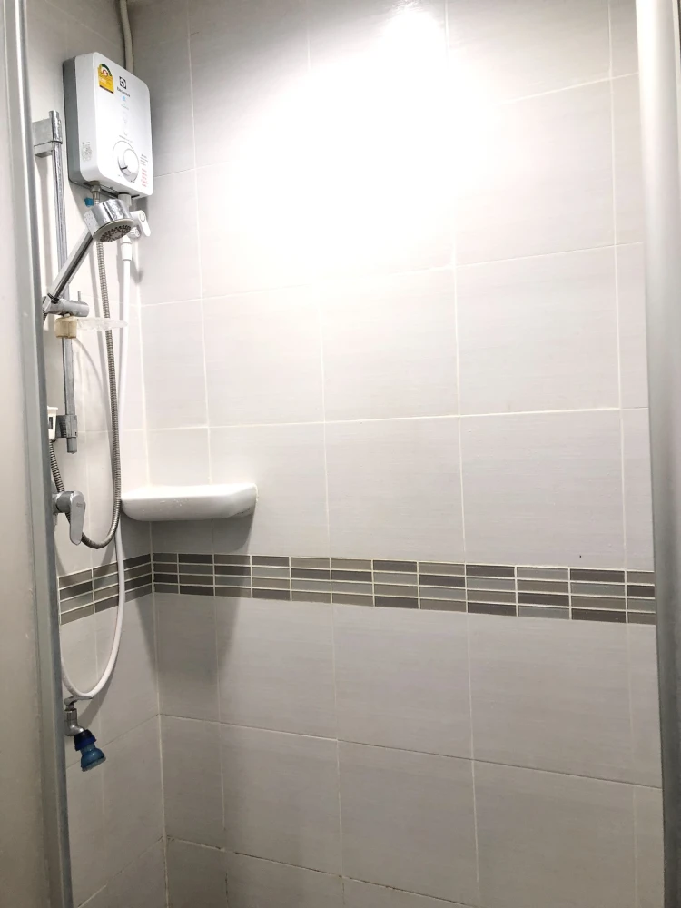 ให้เช่า ลุมพินี เพลส บรมราชชนนี - ปิ่นเกล้า ห้องพร้อมอยู่ เฟอร์พร้อม ชั้นสูง ห้องกว้างขวาง จองเลย